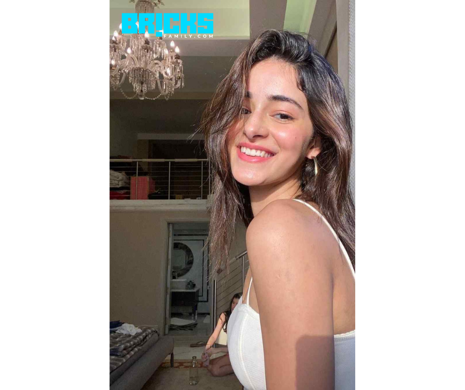 The Ananya Pandey house in Mumbai is a wonder. Discover with us