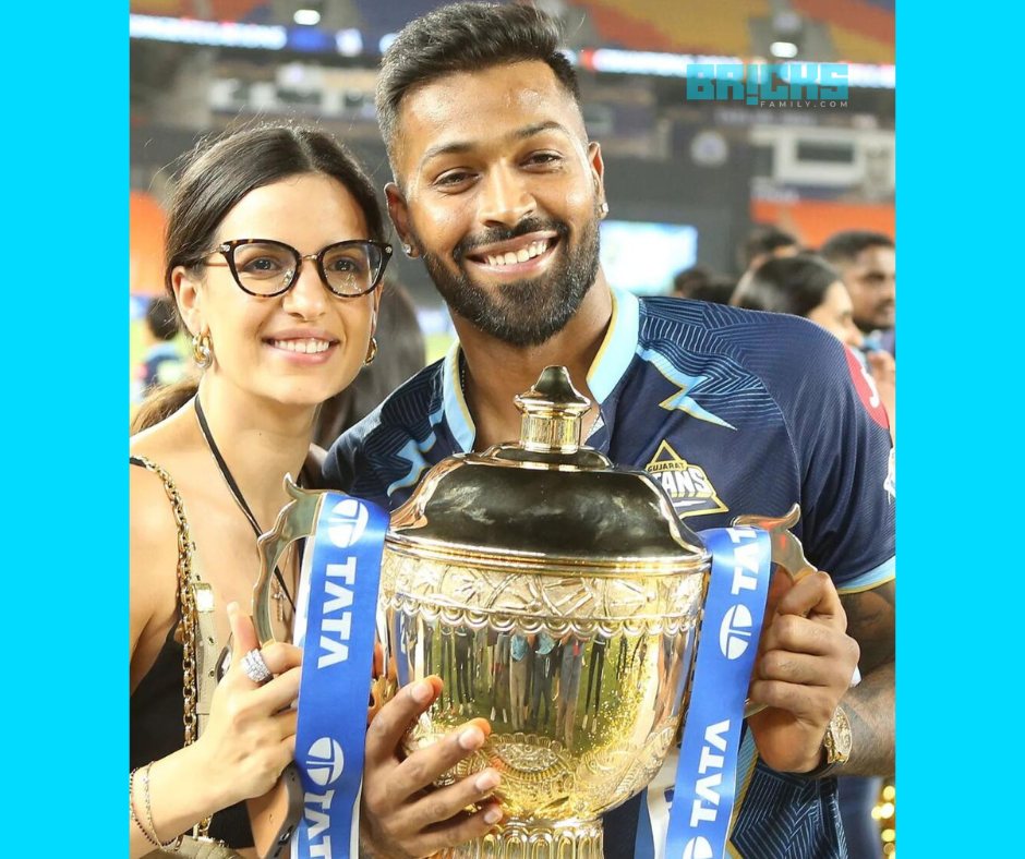 Hardik Pandya with his wife