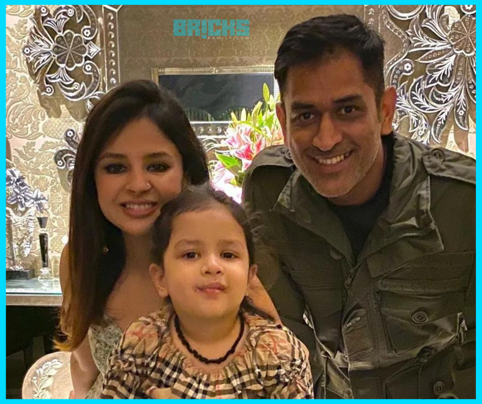 Mahi with Sakshi & Ziva at the Dhoni house in Ranchi.