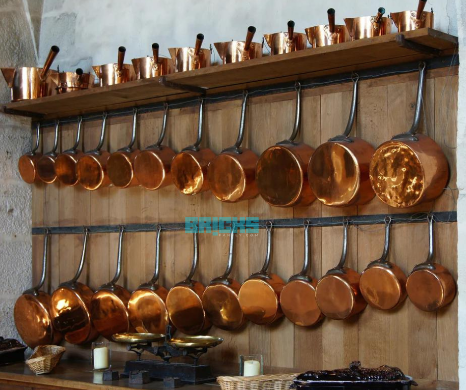 If you are thinking what to buy on Dhanteras that is useful too, choose copper utensils