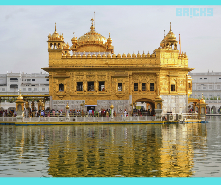 Golden Temple Architecture, Attractions, Timings & How to Reach
