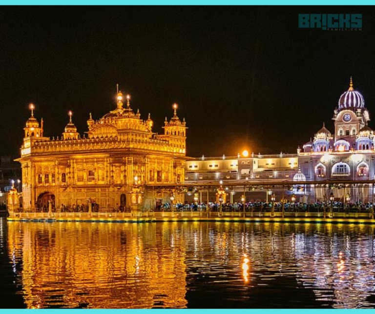 Golden Temple Architecture, Attractions, Timings & How to Reach