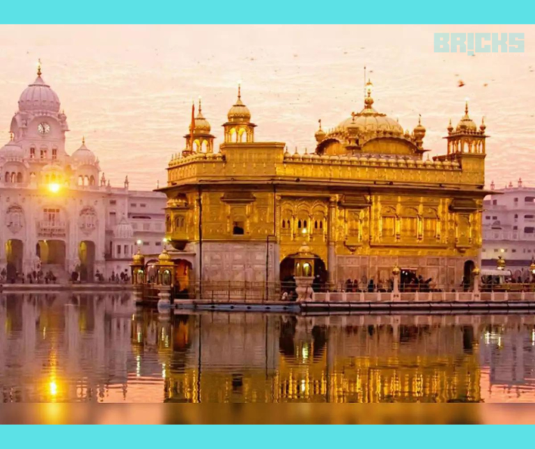 Golden Temple Architecture, Attractions, Timings & How to Reach