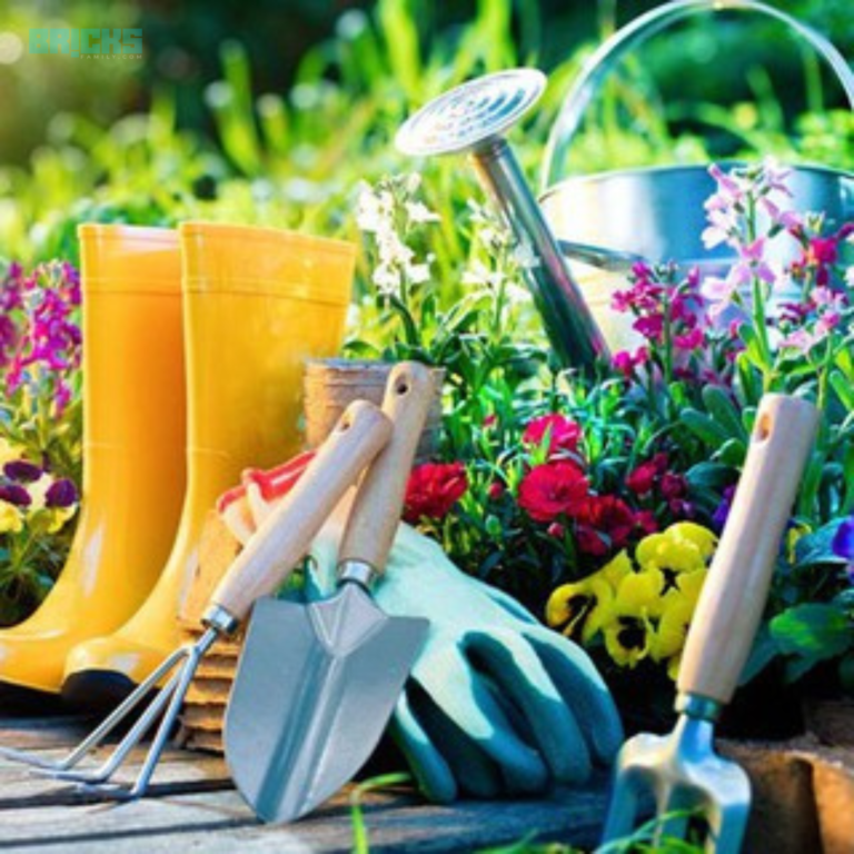 Garden Stakes Meaning, Types, Uses Decorative Garden Stakes