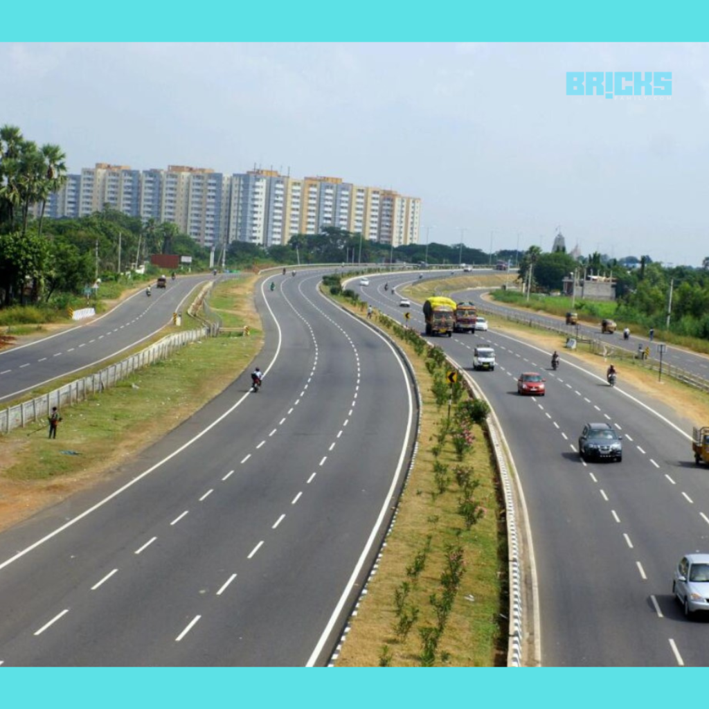 6(plus 4) lane Vijayawada-Guntur Expressway of NH16.(Source: Wikipedia)