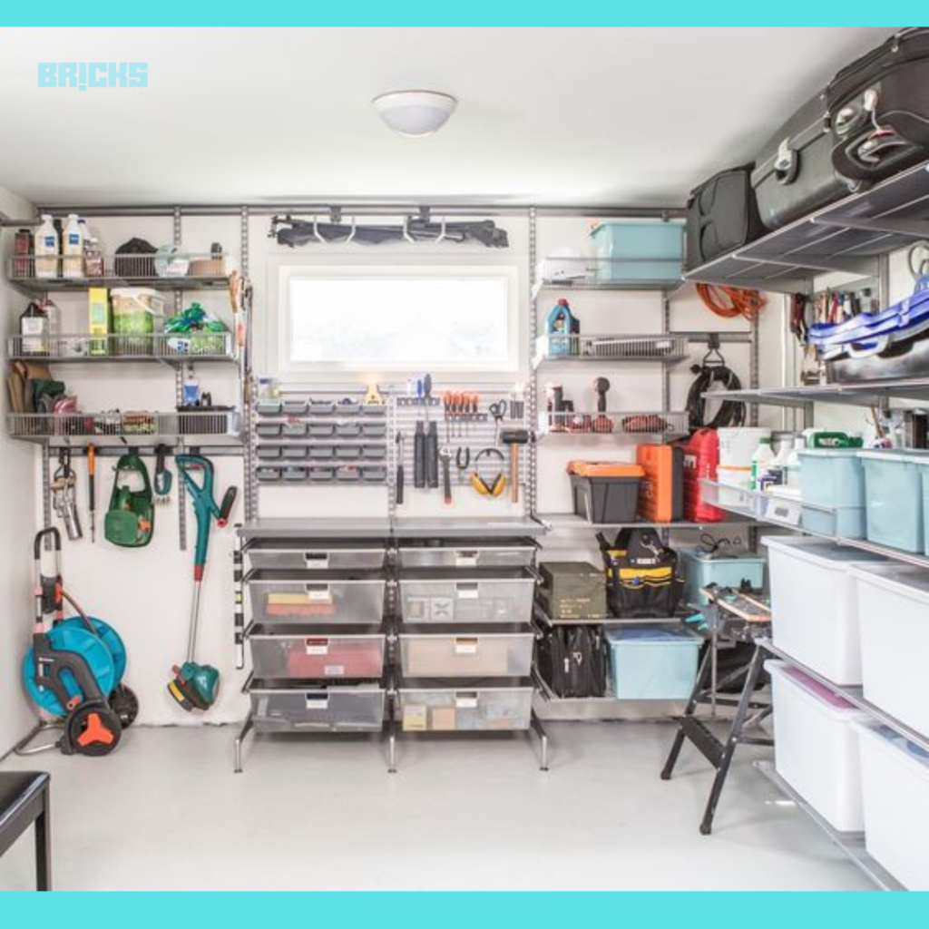 Looking for simple storage designs for home, don’t miss your garage. (Source: Pinterest)