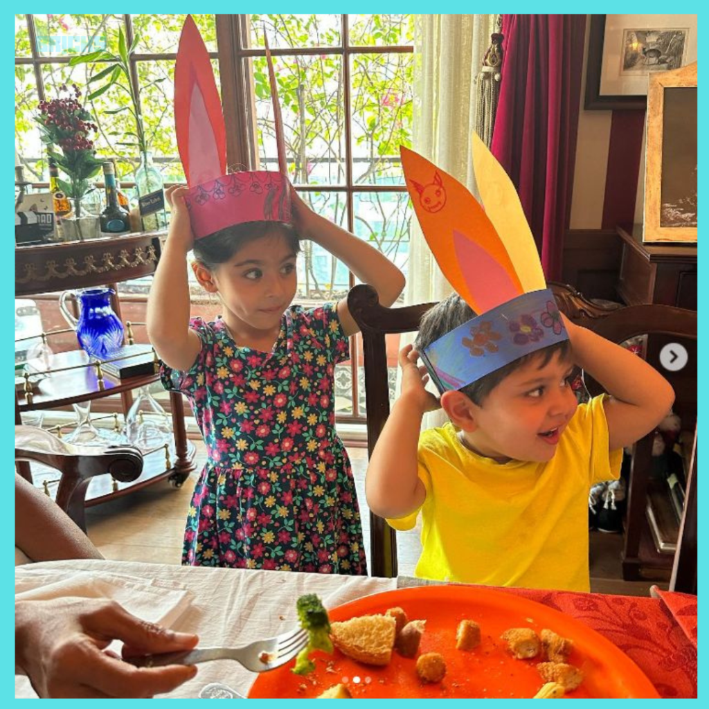 Baby Jeh and cousin Inaya at the dining table of the Kareena Kapoor house in Mumbai. (Source: Instagram)