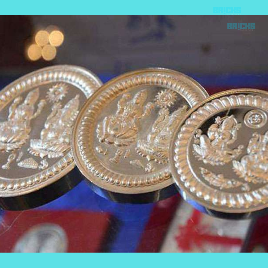 Go for silver if you are wondering what to buy on Dhanteras that does not cost a lot 