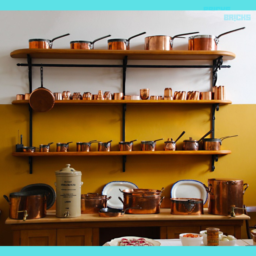 If you are thinking what to buy on Dhanteras that is useful too, choose copper utensils 