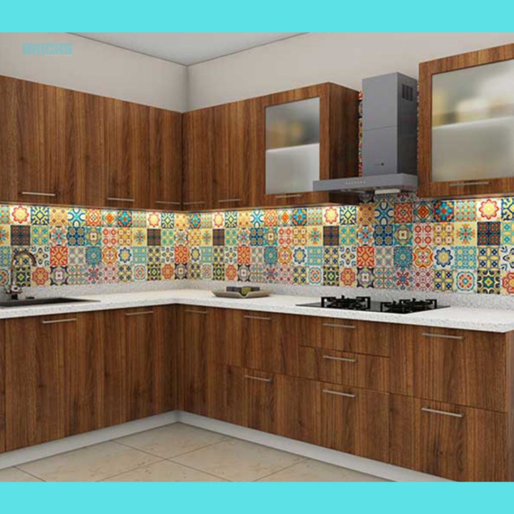 The combination of bold colours and patterns in this kitchen speaks elegance in volumes